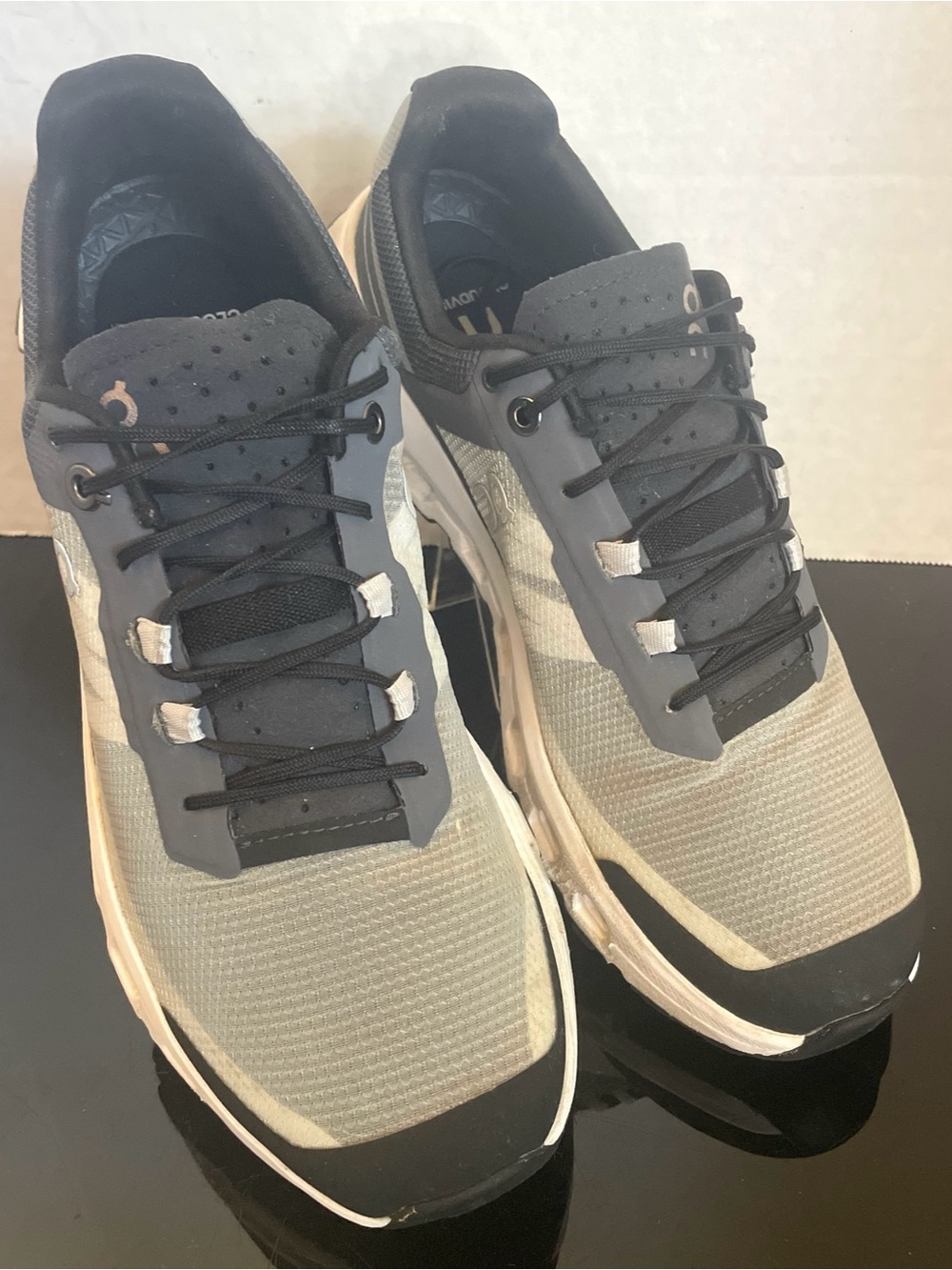On Cloud silver black gray CloudVista running shoes US Womens 9 EU 40.5